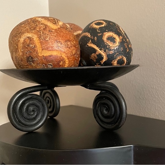 Black Decorative Dish with 3 Decorative Balls - Picture 2 of 3